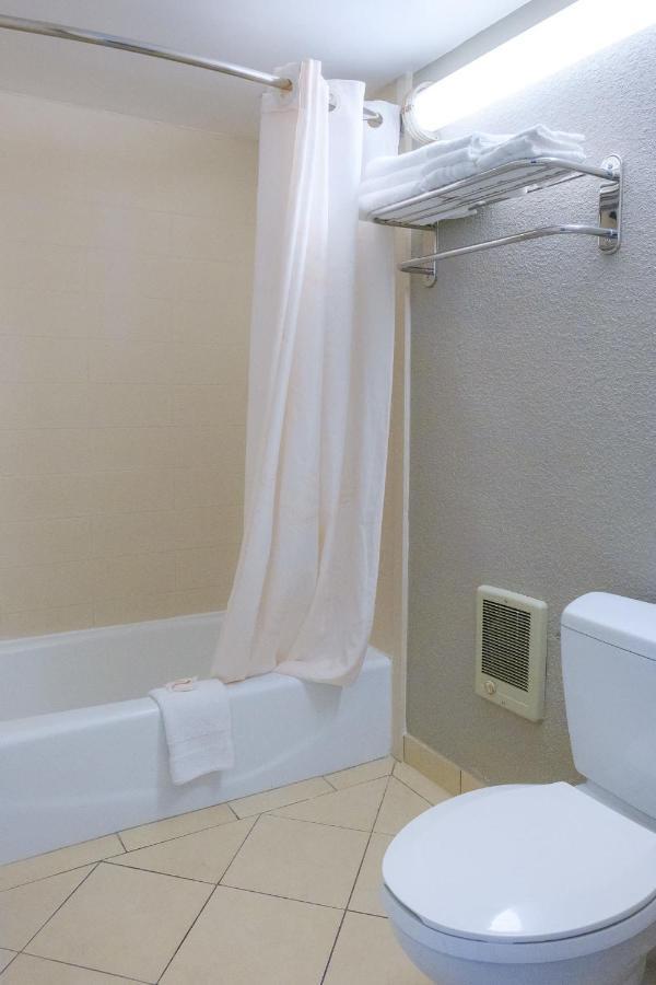 Red Carpet Inn Washington Dc Εξωτερικό φωτογραφία